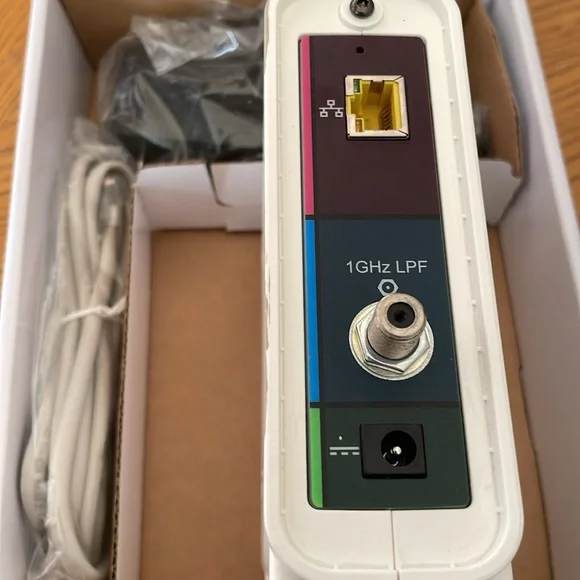 SB6190 SURFboard Cable Modem DOCSIS 3.0 1.4 GBPS - Picture 6 of 9